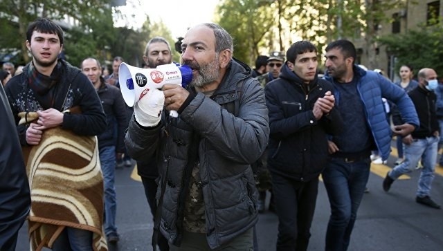 The Armenian opposition announced the creation of a committee of velvet revolution