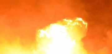 At least 10 hurt in blast at Wisconsin refinery: officials