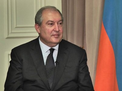 Newspaper: Situation is frantic at Armenia President’s office