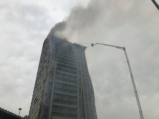 Fire in Baku high-rise extinguished, no one injured