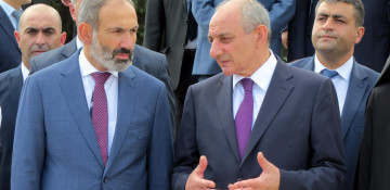Advice to drop-out Pashinyan: read what the world speaks about Karabakh