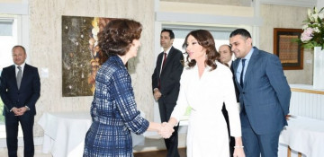Azerbaijan’s First Vice-President meets with UNESCO Director General in Paris