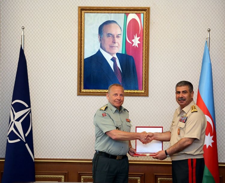 Azerbaijani defense minister meets NATO generals