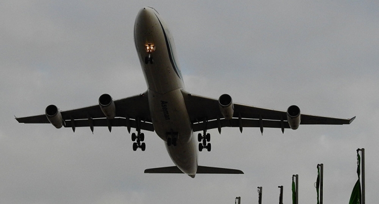 US imposes new sanctions targeting Iranian airlines, four Turkish companies