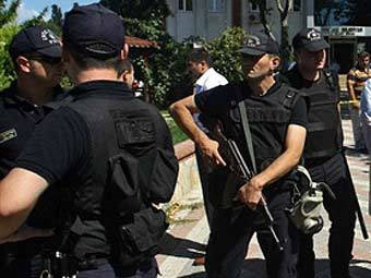 Istanbul police detain over 50 IS members