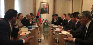 Azerbaijani FM receives his French counterpart