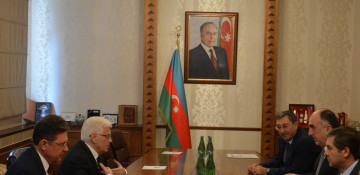 Azerbaijan's FM receives incoming ambassador of Russia