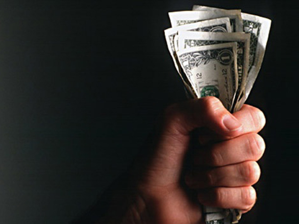 Azerbaijan sees 11% decline in capital outflow