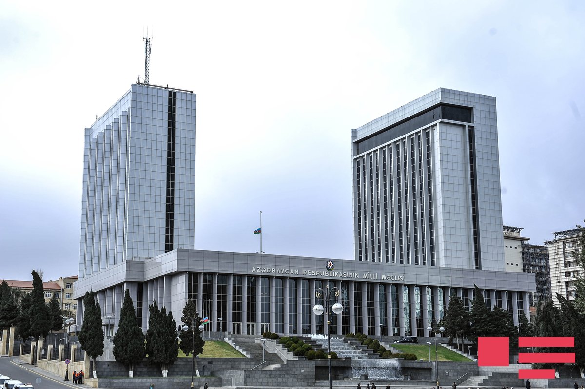 Azerbaijan sets new budget rules on effective use of oil revenues