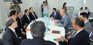 Azerbaijan, Iran discuss ways of widening cultural relations