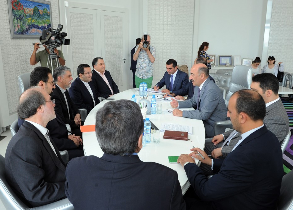 Azerbaijan, Iran discuss ways of widening cultural relations