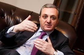 A smart calf, or the servant of two masters: the dilemma of Armenian diplomacy 