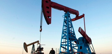 Azerbaijani oil price falls