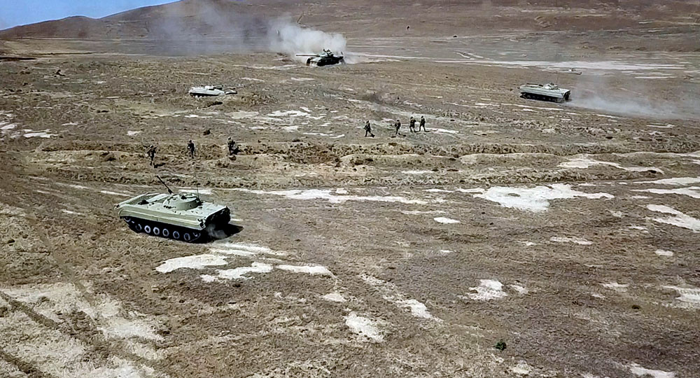 Live-fire stage of military exercises underway - VIDEO