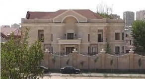 Former Armenian Defense Minister demolishes his mansion
