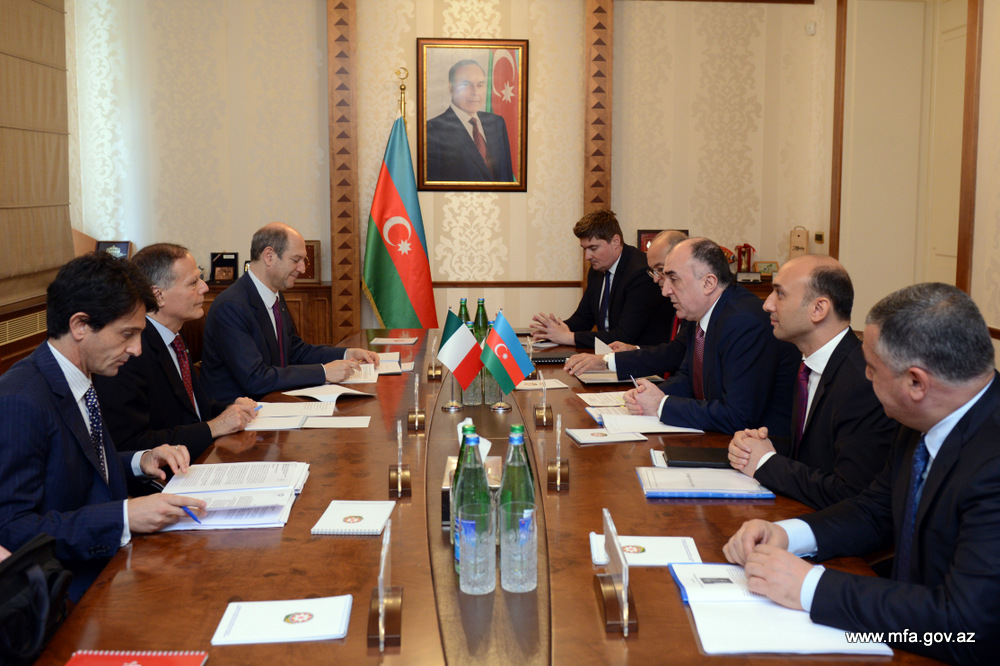 Azerbaijan's FM meets Italian counterpart