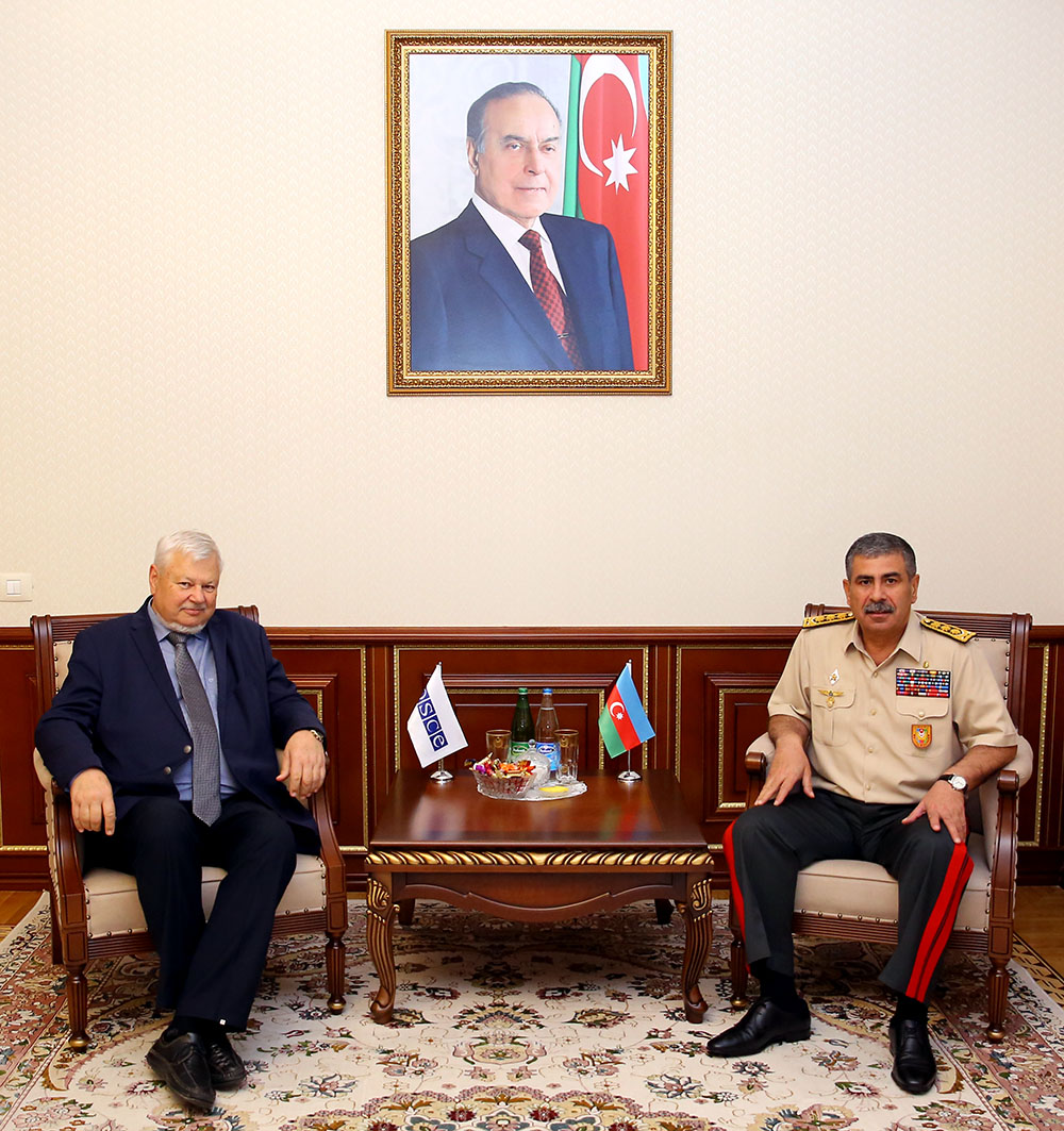 Azerbaijan Defense Minister meets with Personal Representative of OSCE Chairperson-in-Office
