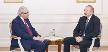 President of Azerbaijan meets with Chief Executive Officer of SUEZ