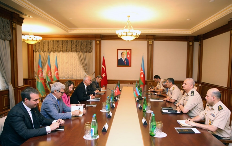 Azerbaijan, Turkey mull joint projects to apply new generation of combat aircraft, helicopters