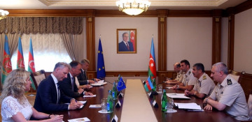 Azerbaijani defense minister, EU special rep. discuss Karabakh conflict