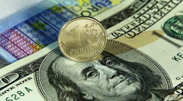 Dollar surges above 68-ruble mark