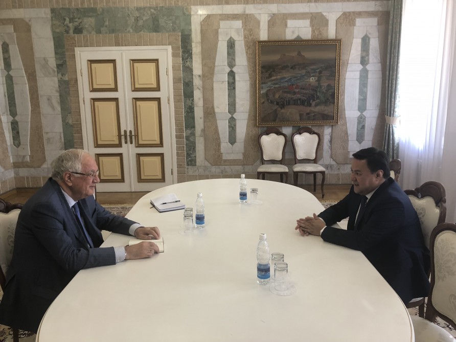 Azerbaijan, Kyrgyzstan discuss bilateral relations