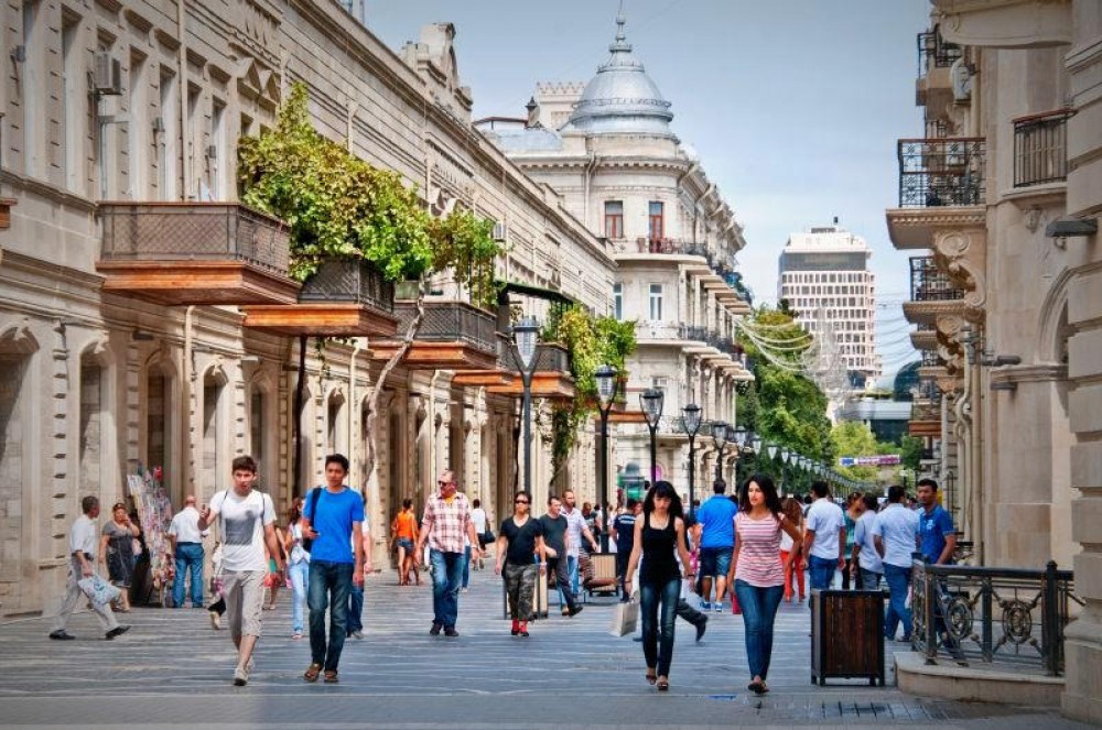 1.65 million foreigners and stateless persons from 191 countries visited Azerbaijan this year