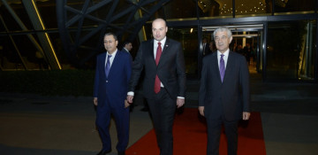 Georgian PM Mamuka Bakhtadze completes Azerbaijan visit