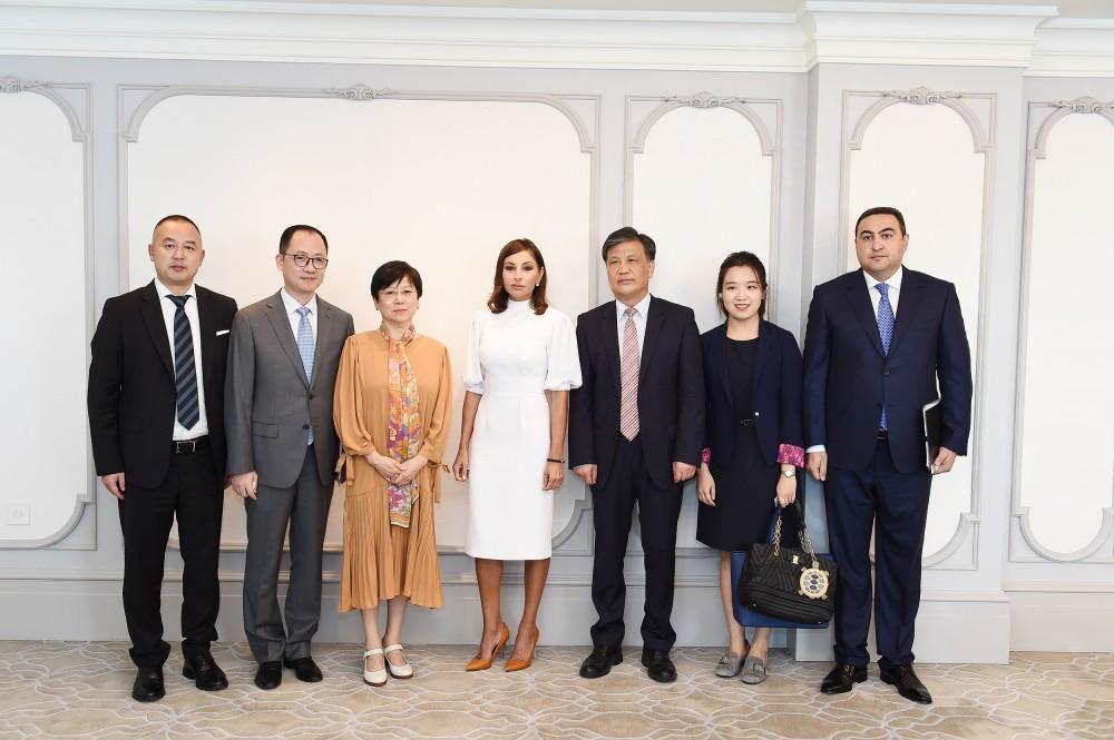 Azerbaijani First VP Mehriban Aliyeva meets Chinese delegation 