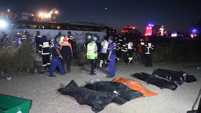 Six killed, 39 injured in bus accident in Turkey 