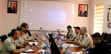 Azerbaijan, Bulgaria discuss prospects for development of military cooperation