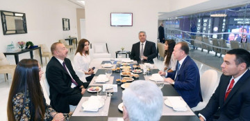 Azerbaijani president, first lady meet president of International Judo Federation