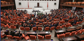 Turkish parliament ratifies motion on Iraq, Syria