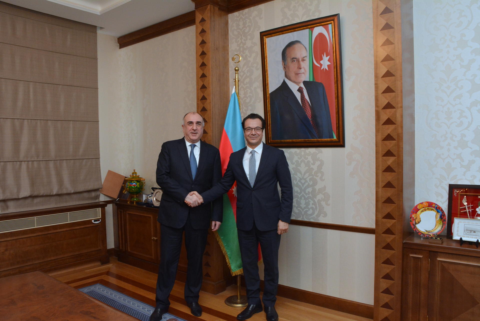 Azerbaijani FM meets Afghan envoy upon completion of his diplomatic tenure