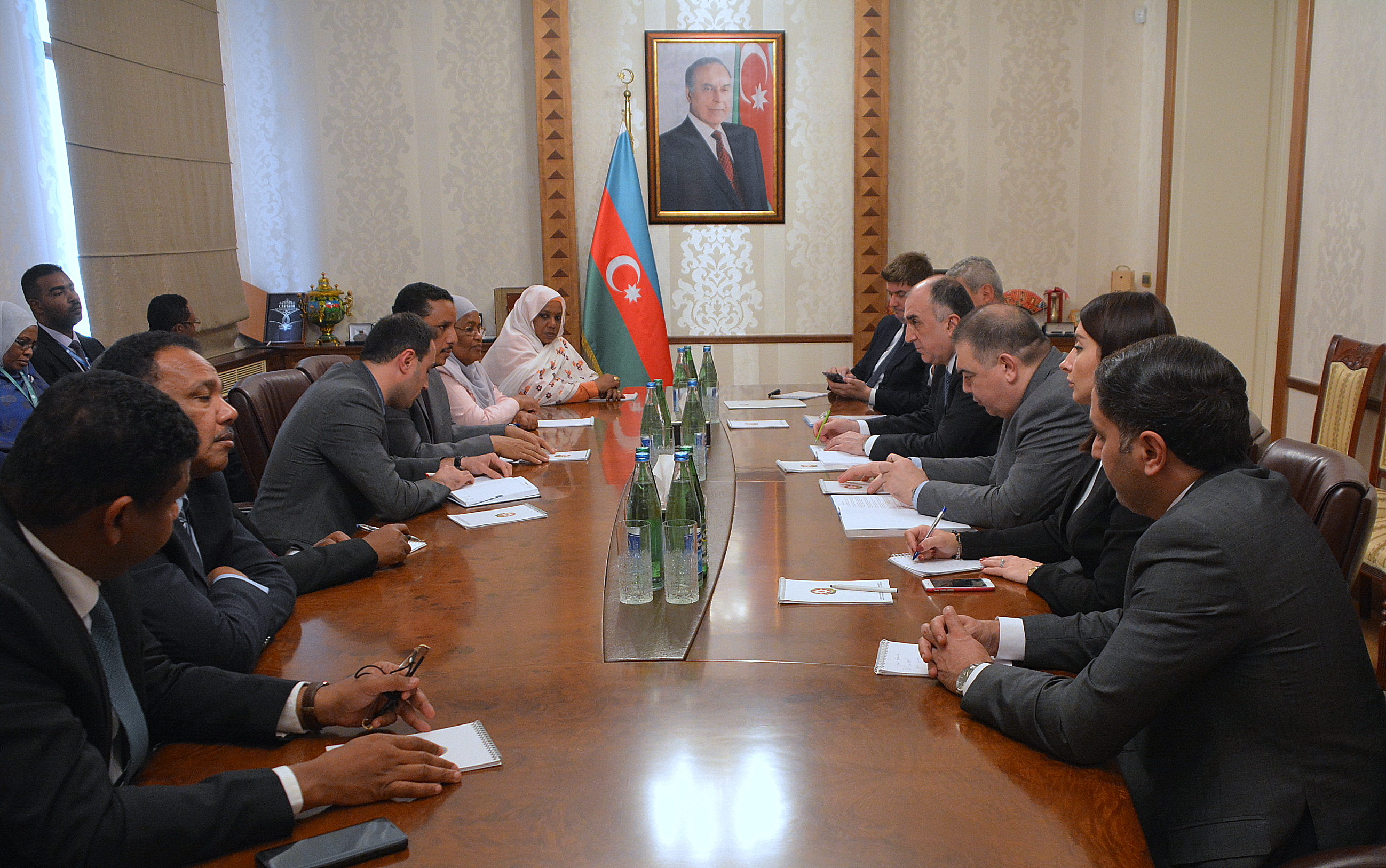 Elmar Mammadyarov receives delegation of the Republic of Sudan