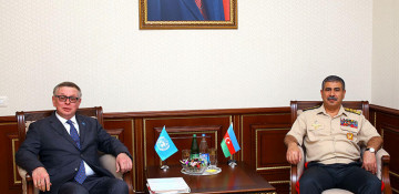 South African Navy commander visits Baku