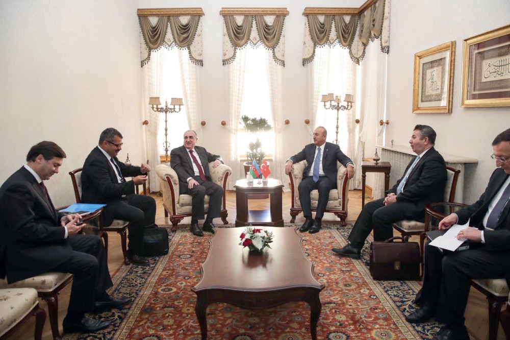 Azerbaijani, Turkish FMs meet in Istanbul 