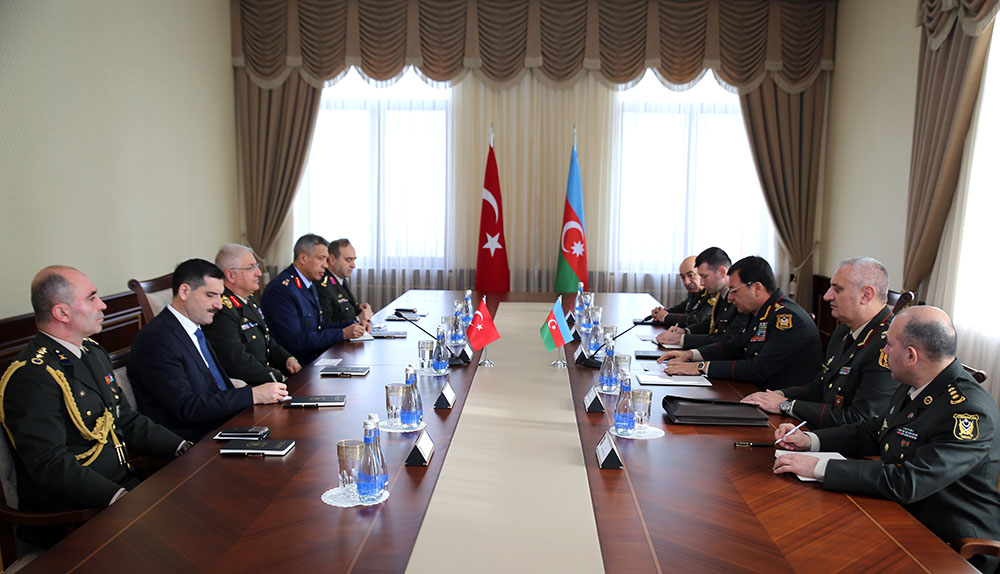 Chief of Azerbaijani General Staff meets with Turkish counterpart 