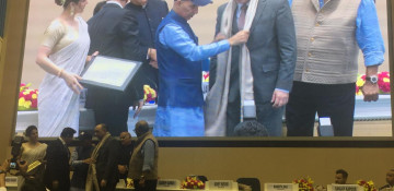 Azerbaijani ambassador awarded in India 