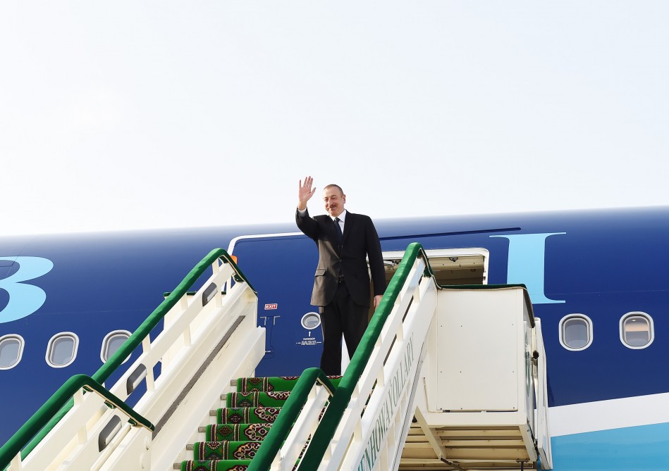 President Ilham Aliyev completes official visit to Turkmenistan