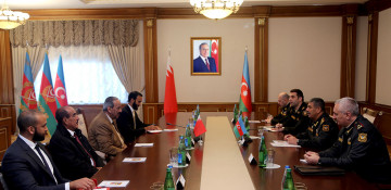 Azerbaijan, Bahrain mull prospects of military co-op 