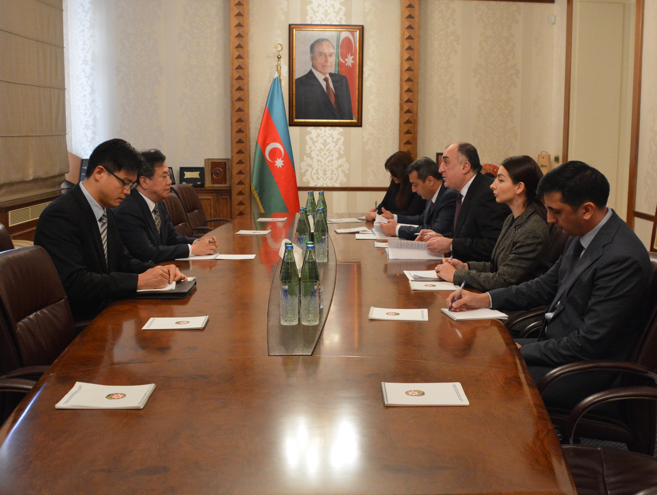 Azerbaijani FM receives incoming South Korean ambassador 