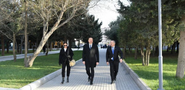 Azerbaijani president, first lady view newly-reconstructed recreation park in Baku 