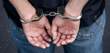 Armenian police officer caught red-handed while taking bribe  