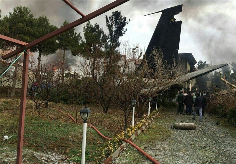 15 killed, 1 injured in cargo plane crash in west of Tehran - UPDATED 