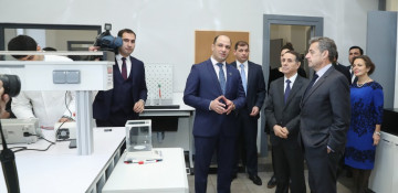 Nicolas Sarkozy visits Azerbaijani-French University