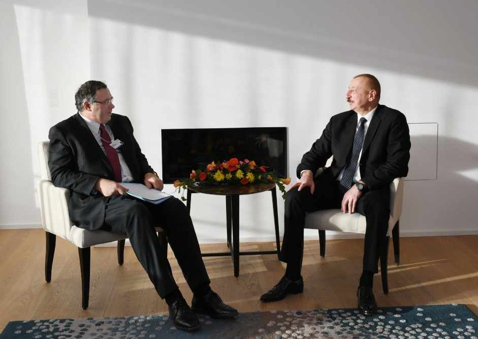 President Ilham Aliyev met with Total CEO