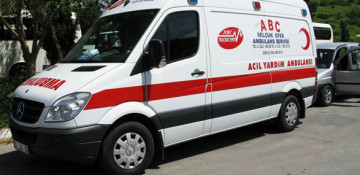 Explosion in Istanbul leaves several injured