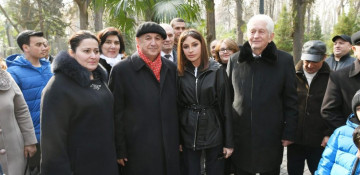 First VP Mehriban Aliyeva meets with Ganja residents in Khan Baghi culture and recreation park