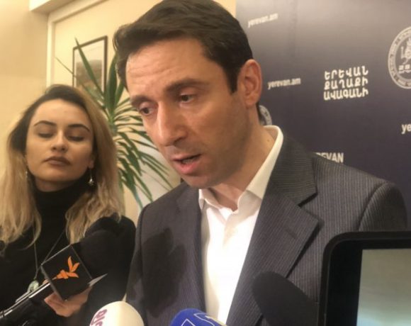 Yerevan transport network in extremely bad condition: Mayor